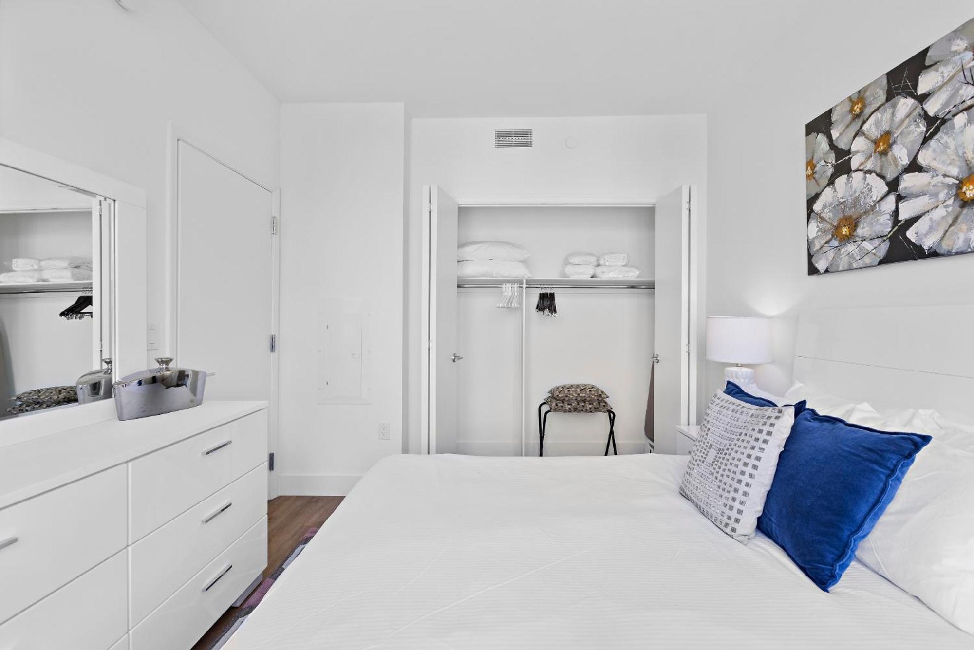 Global Luxury Suites Downtown Уайт Плейнс Стая снимка